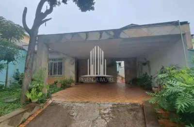Linda casa à venda em São Paulo-SP, no Jardim Santa Margarida: 2 quartos, 1 suíte, 1 sala, 1 banheiro, 4 vagas, 250m². Venha conferir!