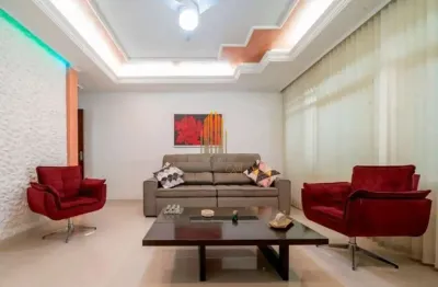 SACOMÃ - CASA ASSOBRADADA DE 160m² COM 3 QUARTOS , 3 SUITES E 2 VAGAS Á VENDA