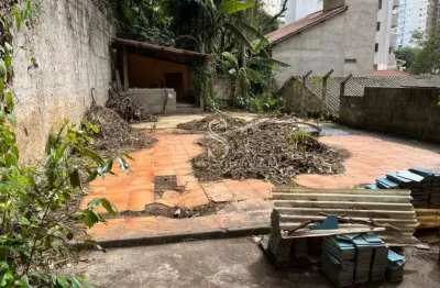 Ótima oportunidade - terreno à venda de 176m² de espaço amplo para construção localizado na lapa.