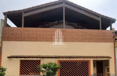 Casa à venda em São Paulo-SP, Bairro Colônia (zona Sul): 3 quartos 1 suíte 2 salas 3 banheiros 4 vagas 250m².