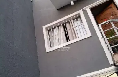 Casa à Venda em Capão Redondo - São Paulo-SP: 2 Quartos, 1 Banheiro, 2 Vagas de Garagem. Imperdível!