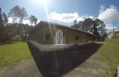 Chácara de 2 Quartos com 21.736m² em Embura, São Paulo-SP: Viva o Sonho Rural!