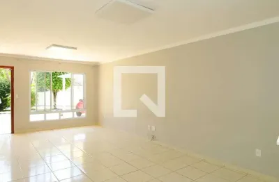 Casa com 3 quartos à venda na Rua Colombo, 180, Itaquera, São Paulo