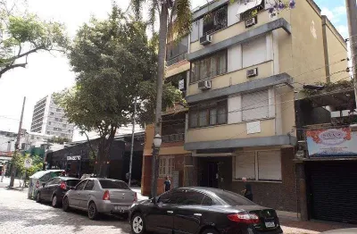 Apartamento no bairro cidade baixa com 88 m2, 2 dormitórios, sacada, ar condicionado, área de serviço, armário cozinha, banheiro privativo, banheiro social, cozinha, hall, interfone, porteiro eletrôni