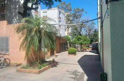 Apto 3 dormitórios transformado em 32 dormitórios, sala em 'L' , cozinha , banheiro e área de serviços