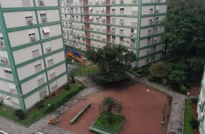 Ótimo apatamento com 2 dormitórios, sala,banheiro, cozinha com móveis sob medida, área de serviços e estacionamrto rotativo, condominio com ampla área de lazer, 2 elevadores, salão de festas, seguranç