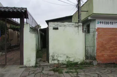Casa no bairro tristeza com 32 m2, 1 dormitório, área de serviço, banheiro social, cozinha, pátio, sala de estar