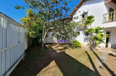 Casa  fora de condomínio, com 2 dormitórios à venda, 161 m² por r$ 980.000 - piratininga - niterói/rj