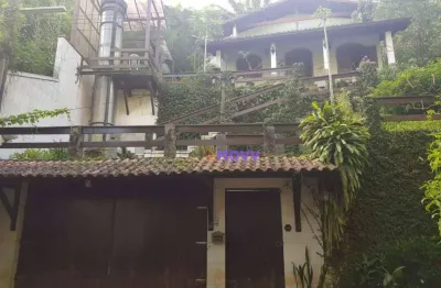 Casa com 5 dormitórios à venda, 315 m² por r$ 790.000,00 - serra grande - niterói/rj