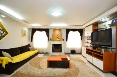 Casa com 3 quartos à venda na Tamboara, 70, Capão da Imbuia, Curitiba por R$ 1.028.000