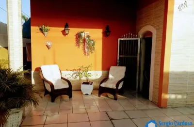 Casa 2 quartos edicula 1 suite 200m mar  itanhaém  sp