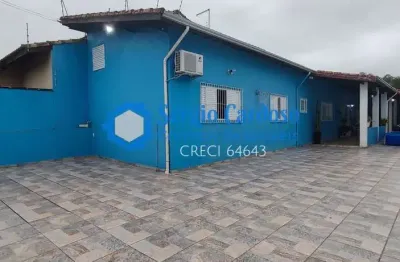 Casa 3 quartos 3 banheiros terreno 300m² apenas  300m mar  itanhaem sp