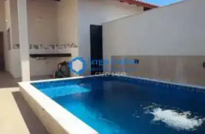 Casa na praia perto do mar 3 quartos 1 suíte  piscina e churrasqueira