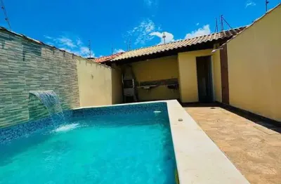 Casa 2 quartos piscina e churrasqueira lado praia itanhaém sp