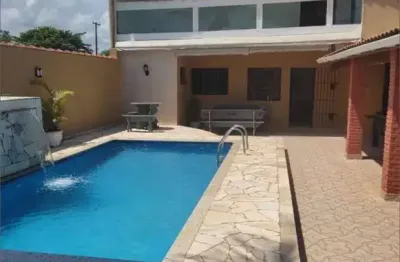 Casa em lote inteiro com piscina - lado praia bopiranga itanhaem/sp