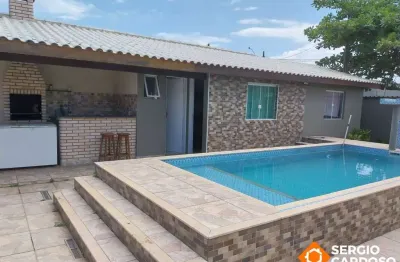 Casa na praia em lote inteiro 250m²! piscina e churraqueira - 200m do mar!
