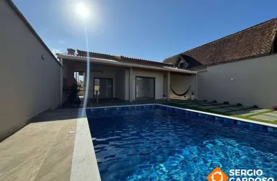 Casa moderna 3 suítes piscina e churrasqueira 200 m do mar itanhaém sp