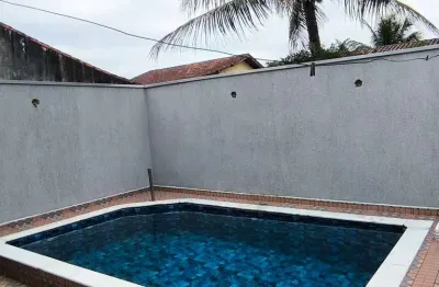 Casa nova 2 quartos piscina 500 m do mar  itanhaém sp
