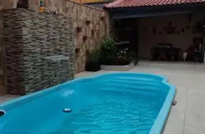 Sobrado 2 suítes piscina e área gourmet lado praia itanhaém sp