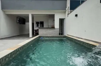 Tenha o mar como vizinho !!! casa semi nova 3 quartos piscina  itanhaém sp