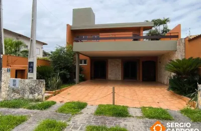 Sobradão 4 quartos super amplo no coração do cibratel itanhaém sp