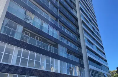 Apartamento lindo com mobília  super ventilado 2/4 suíte varanda