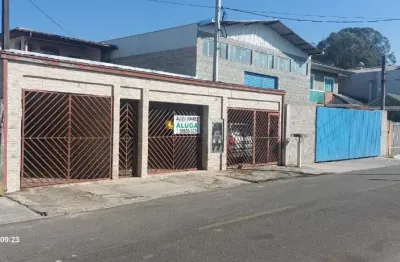 Alugo esta casa com 04 dorms bairro pineville pinhais paraná
