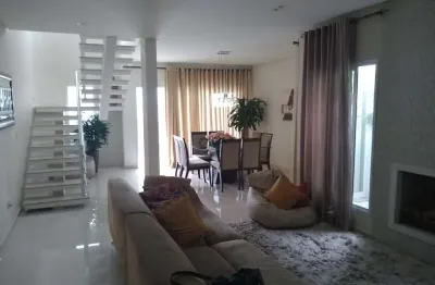 Casa com 4 quartos à venda na Avenida Professora Izoraida Marques Peres, 1320, Parque Campolim, Sorocaba