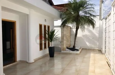 Casa com 3 quartos à venda na Rua Professor Antônio Cordeiro, 144, Jardim Santa Rosália, Sorocaba