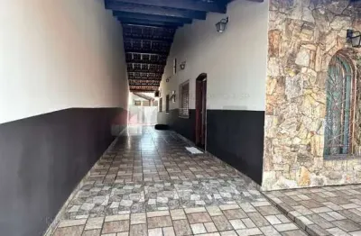 Casa com 3 quartos à venda na Rua Doutor Cantídio de Moura Campos, 211, Vila Jardini, Sorocaba