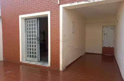 Casa com 3 quartos à venda na Rua Paulino Faria, 96, Vila São João, Sorocaba