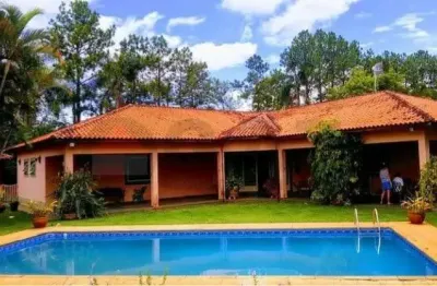 Chácara de luxo em condomínio: 4 quartos, 4 suítes, 3 salas, 3 banheiros, 6 vagas - porto feliz-sp, bom retiro.