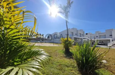 Aluguel de casa em condomínio de alto padrão no jardim simus, sorocaba-sp: 3 quartos, 1 suíte, 1 sala, 3 banheiros, 2 vagas, 93m².
