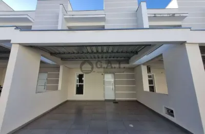 Aluguel de casa em condomínio de alto padrão no jardim simus, sorocaba-sp: 3 quartos, 1 suíte, 1 sala, 3 banheiros, 2 vagas, 93m².