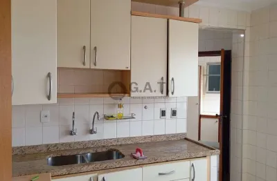 Imperdível apartamento à venda no centro de sorocaba-sp! 3 quartos, 2 suítes, 2 salas, 3 banheiros, 2 vagas de garagem, 173m².