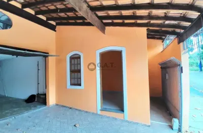 Casa para locação em sorocaba-sp, vila são joão: 3 quartos, 1 suíte, 2 salas, 2 banheiros, 2 vagas de garagem!