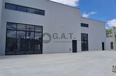 Galpão comercial de 300m² com 4 vagas de garagem para locação em araçoiaba da serra-sp, residencial primavera