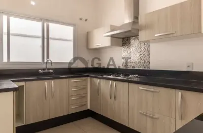 Casa em condomínio de luxo em sorocaba-sp - 3 quartos, 1 suíte, 2 salas, 2 banheiros, 3 vagas de garagem - imperdível!