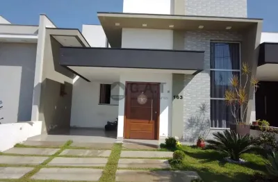 Locação de casa em condomínio de luxo em cajuru do sul, sorocaba-sp  3 quartos, 1 suíte, 2 vagas  130m²
