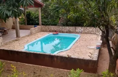 Chácara à venda em Sorocaba-SP, bairro Caputera: 1 quarto, 1 sala, 3 banheiros, 100m² de área.