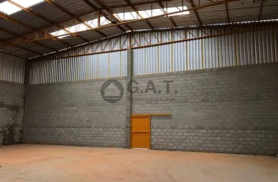 Galpão Comercial de 450m² com 2 Banheiros para Locação em Iperó-SP, Bairro George Oetterer!