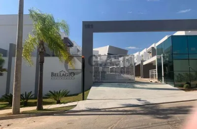 Casa de Alto Padrão em Condomínio para Locação em Votorantim-SP - 3 Quartos, 2 Salas, 1 Banheiro, 2 Vagas de Garagem - Jardim Karolyne