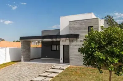 Casa em Condomínio Alphaville Castelo, Itu-SP: 3 quartos, 1 suíte, 2 salas, 2 banheiros, 4 vagas, 199m².