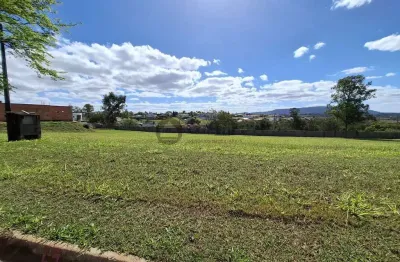 Terreno de 1.000m² em Condomínio Exclusivo em Araçoiaba da Serra-SP, no Residencial Saint Charbel - Oportunidade Única!