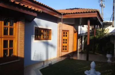 Casa para locação na Vila Olímpia, Sorocaba-SP: 3 quartos, 1 suíte, 3 salas, 2 banheiros, 2 vagas de garagem, 620m².