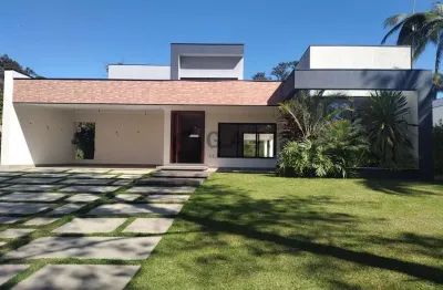 Luxuosa casa em condomínio à venda em Aracoiaba da Serra-SP, bairro Lago Azul  4 quartos, 4 suítes, 3 salas, 2 banheiros, 6 vagas, 453,84 m²