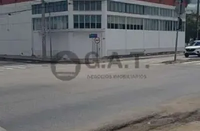 Predio Comercial para Locação em Sorocaba-SP, Além Ponte: 4 Banheiros, 700m² de Área!