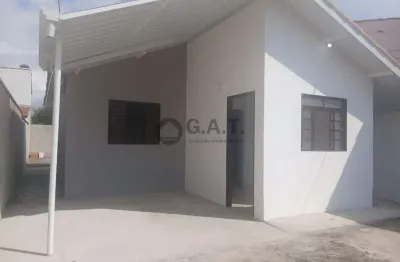 Aluguel de Casa em Sorocaba-SP, Jardim Piazza Di Roma: 2 quartos, 1 sala, 2 banheiros, 3 vagas de garagem, 80m².