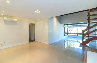 Cobertura com vista para o guaíba de 3 dormitórios sendo uma suíte 2 vagas de garagem