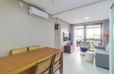 Maravilhoso apartamento de 2 dormitórios com suíte e sacada com churrasqueira